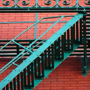 Escalera de emergencia. Escalera de emergencia.