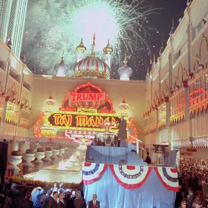 Images Dated 1990 April: 5 Apr 1990