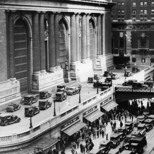 Foot & Wheel Traffic At Grand Central Foot & Wheel Traffic At Grand Central