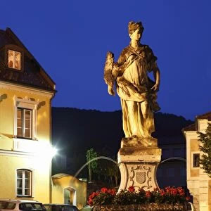 Fountain at Church Square, Spitz an der Donau, Wachau, Waldviertel, Lower Austria, Austria, Europe