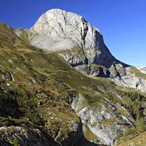 Geltental valley with Spitzhorn Mountain, Gelten-Iffigen Nature Reserve, Bernese Oberland, Switzerland, Europe