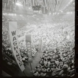 Images Dated 1976 August: 17 Aug 1976