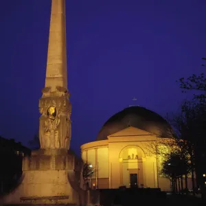 Germany, Darmstadt : Wilhelminenplatz with Alice- monument and Ludwigs-church, Art Deco