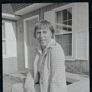 Images Dated 1974 November: 6 Nov 1974