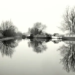Grand Union Canal Print: Linslade Boats and Trees Reflection Grand Union Canal Print: Linslade Boats and Trees Reflection