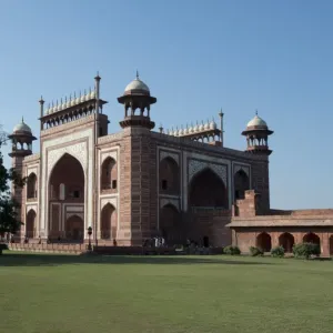 Puerta grande (Darwaza-i rauza) entrada a la Taj Mahal, Agra, Uttar Pradesh, India. Puerta grande (Darwaza-i rauza) entrada a la Taj Mahal, Agra, Uttar Pradesh, India.