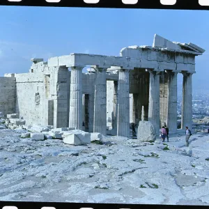 Images Dated 1976 November: 1 Nov 1976