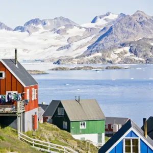 Greenland, Kulusuk, houses with laundry lines