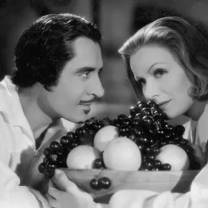 Greta Garbo And John Gilbert With Fruit Greta Garbo And John Gilbert With Fruit