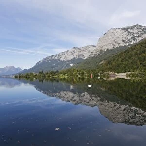 Grundlsee Lake with Mt Backenstein, Ausseerland region, Salzkammergut, Styria, Austria