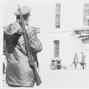 Images Dated 1971 April: 17 Apr 1971