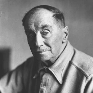 Famous Writers Fine Art Print Collection: H G Wells (1866-1946)