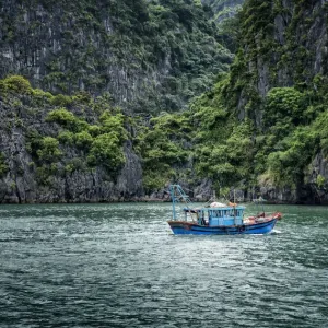Halong Bay, Vietnam, Southeast Asia Halong Bay, Vietnam, Southeast Asia