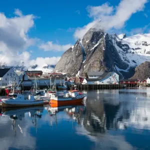 HamnAŝy fishing village, Lofoten, Norway HamnAŝy fishing village, Lofoten, Norway