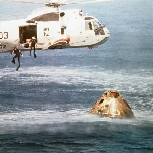 Images Dated 1971 August: 7 Aug 1971