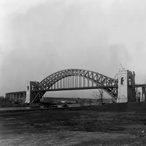 Hell Gate Bridge In Queens Under Construction