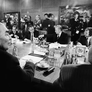 Images Dated 1981 November: 23 Nov 1981