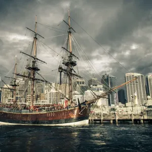 HMS Endeavour in Sydney HMS Endeavour in Sydney