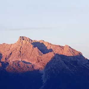 Hochkalter mountain, in the morning, view from Kneifelspitze mountain near Berchtesgaden, Berchtesgaden Alps, Berchtesgadener Land district, Upper Bavaria, Germany, Europe
