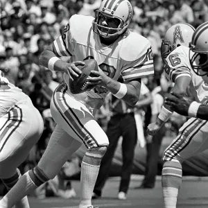 Houston Oilers v Pittsburgh Steelers Houston Oilers v Pittsburgh Steelers