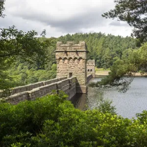 Howden Dam, Derwent Valley, Derbyshire, England