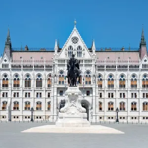 Edificio del parlamento húngaro, Budapest. Edificio del parlamento húngaro, Budapest.