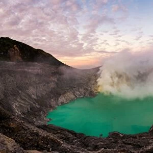 Ijen crater, East Java, Indonesia