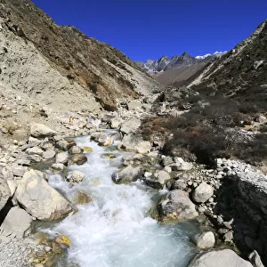 The Imja Khola river valley, Dingboche Pass