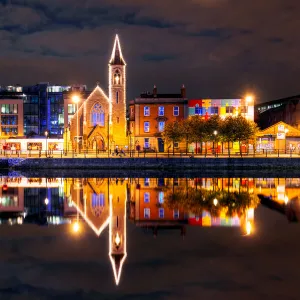 Ireland Framed Print Collection: Dublin, Ireland