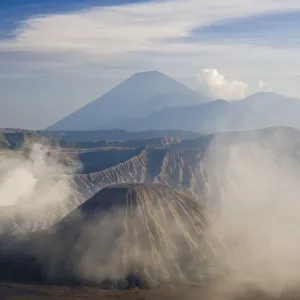 Indonesia, Java, Bromo Volcano, Bromo-Tengger-Semeru National Park Indonesia, Java, Bromo Volcano, Bromo-Tengger-Semeru National Park