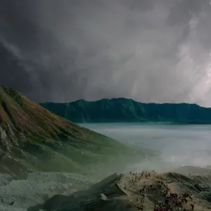 Indonesia, Java, people climbing Mount Bromo, elevated view