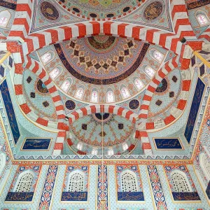 Interior of the Jalil Khayat Mosque in Erbil, Iraqi Kurdistan Interior of the Jalil Khayat Mosque in Erbil, Iraqi Kurdistan