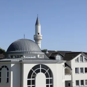 Islamic Mosque, mosque with a minaret, Gronau, Bergisch Gladbach, North Rhine-Westphalia, Germany, Europe Islamic Mosque, mosque with a minaret, Gronau, Bergisch Gladbach, North Rhine-Westphalia, Germany, Europe