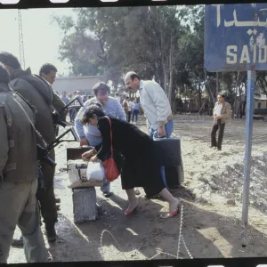 Images Dated 1983 November: 21 Nov 1983