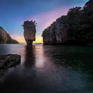 Jame bond island