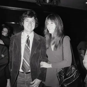 Images Dated 1974 December: 7 Dec 1974