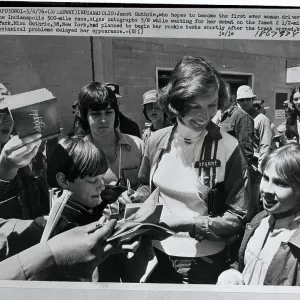 Images Dated 1976 May: 8 May 1976
