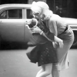 Jayne Mansfield & Daughter In Manhattan