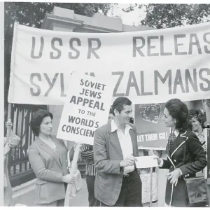 Images Dated 1971 August: 15 Aug 1971