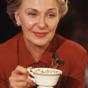 Joanne Woodward In Mr & Mrs Bridge Joanne Woodward In Mr & Mrs Bridge