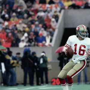 American Football Canvas Print Collection: Joe Montana