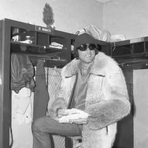 Images Dated 1975: December