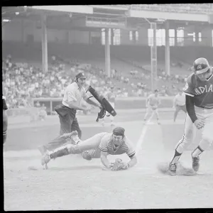 Images Dated 1974 August: 3 Aug 1974