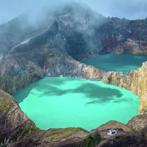 Kelimutu Crater Lakes, Flores, Indonesia Kelimutu Crater Lakes, Flores, Indonesia