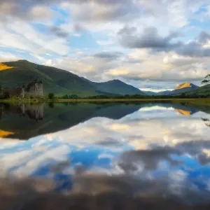 Kilchurn Castle, Scotland Kilchurn Castle, Scotland