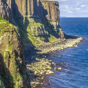 Roca de Kilt, Isla de Skye, Hebridas interiores, Escocia. Roca de Kilt, Isla de Skye, Hebridas interiores, Escocia.