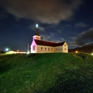 kirkjufell church under stars kirkjufell church under stars
