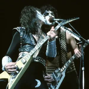 Kiss Performing Kiss Performing