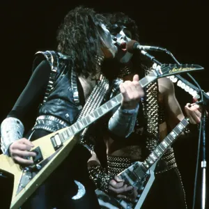 Kiss Performing Kiss Performing