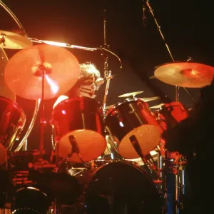 Kiss Performing Kiss Performing